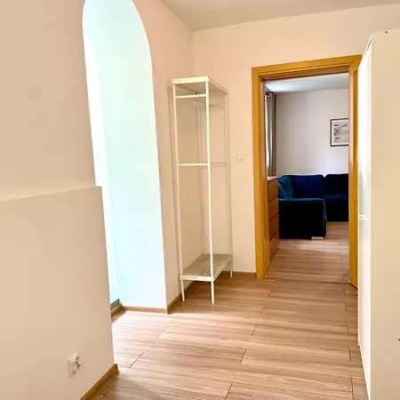 Apartment Przy Plazy - Kordeckiego 8 *